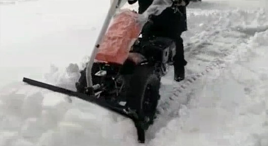 370 推雪铲